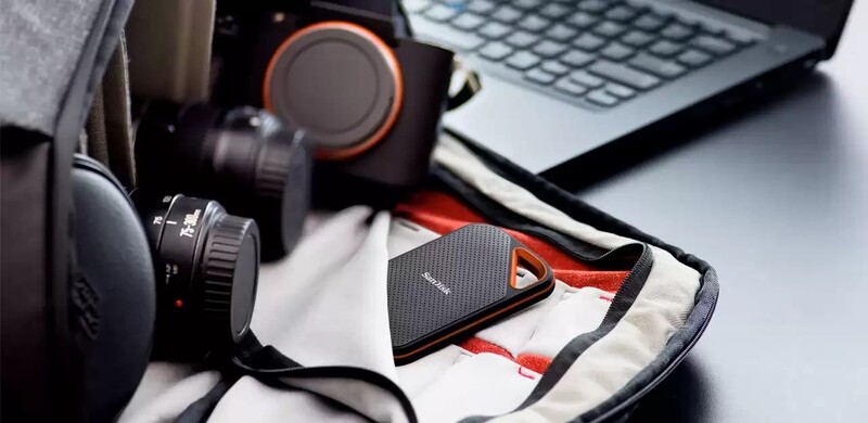 Накопичувач зовнiшнiй SSD 4TB SanDisk Extreme Pro (SDSSDE81-4T00-G25)