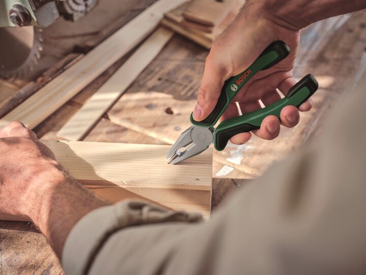 Плоскогубці Bosch (1.600.A03.2VB)