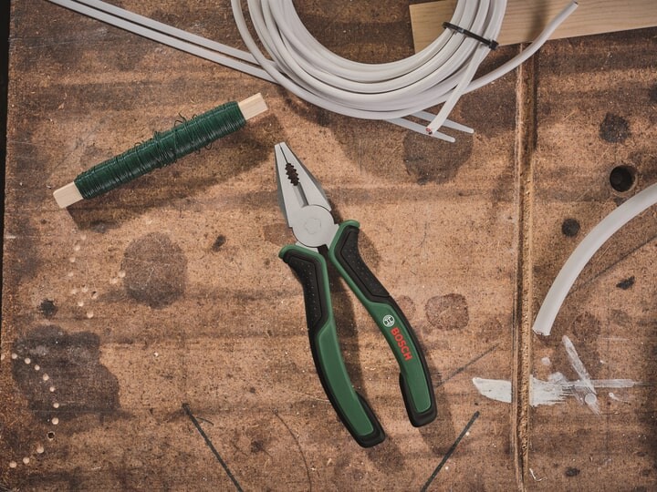 Плоскогубці Bosch (1.600.A03.2VB)