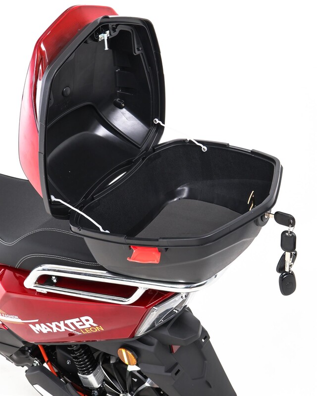 Електроскутер Maxxter Leon Red