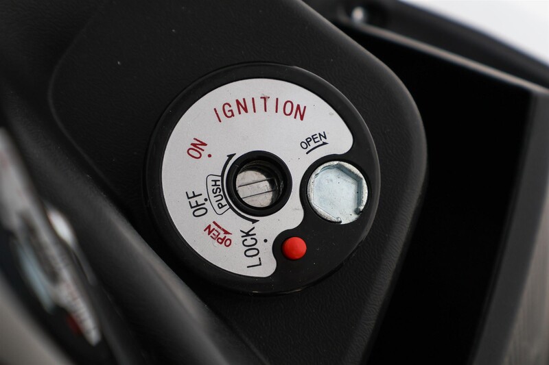 Электроскутер Maxxter Neon White