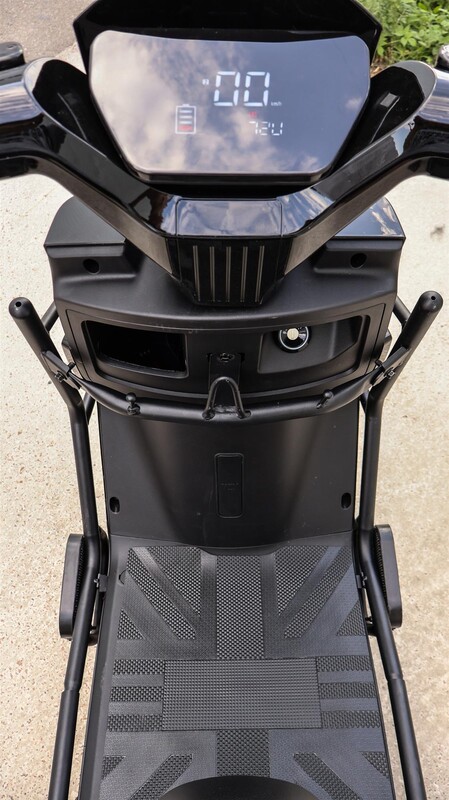 Электроскутер Maxxter Eclipse Black