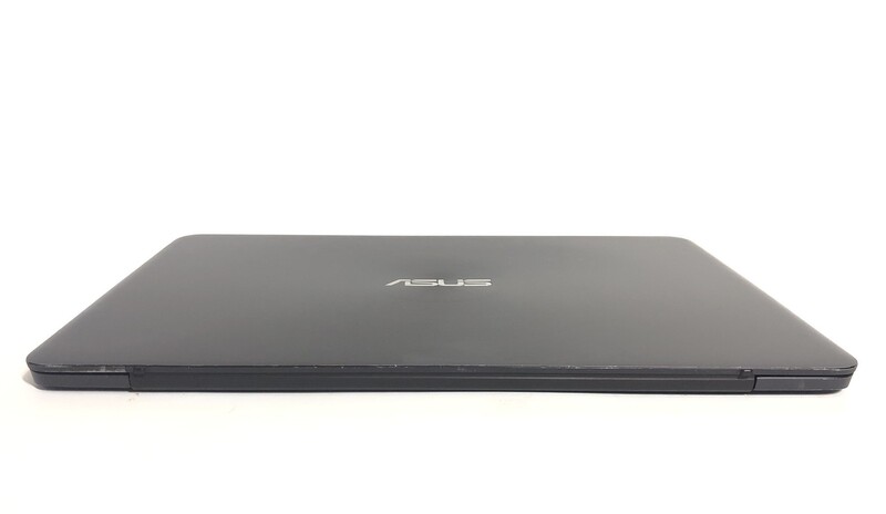 Ноутбук Asus ZenBook UX305C / 13.3" FullHD IPS / M3-6Y30 / 8GB / 128GB SSD / Win10 - Б/в