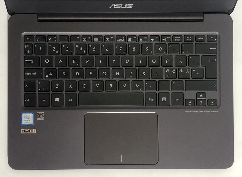 Ноутбук Asus ZenBook UX305C / 13.3" FullHD IPS / M3-6Y30 / 8GB / 128GB SSD / Win10 - Б/в