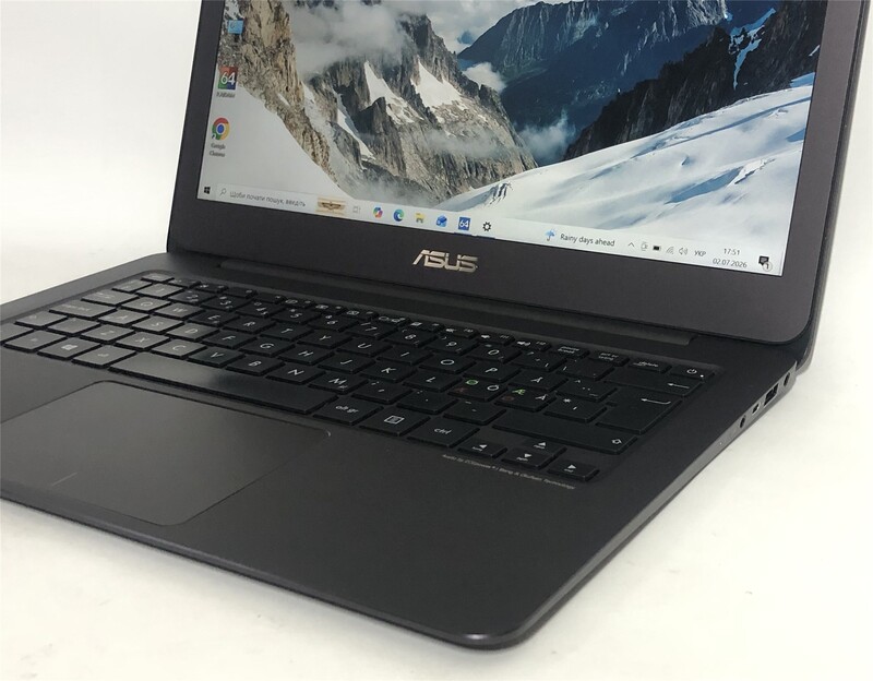 Ноутбук Asus ZenBook UX305C / 13.3" FullHD IPS / M3-6Y30 / 8GB / 128GB SSD / Win10 - Б/в