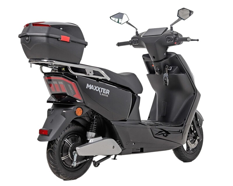 Электроскутер Maxxter Nova Black
