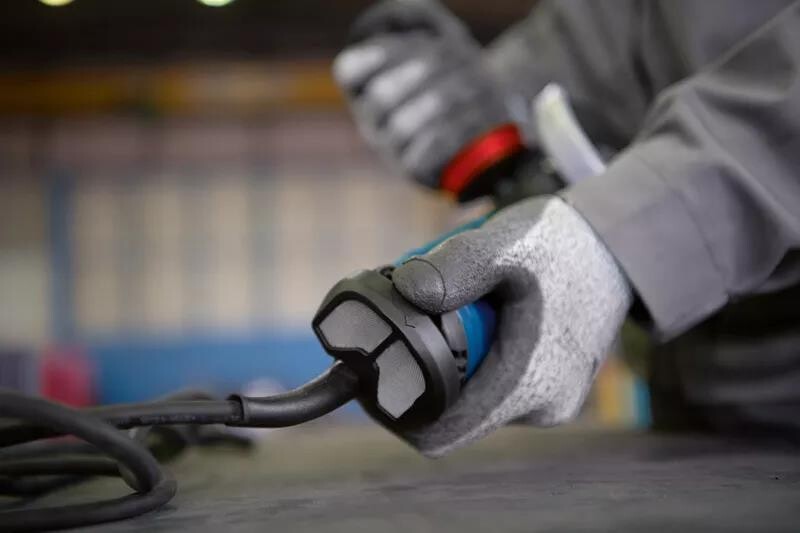 Шлифмашина Bosch Professional GWS 17-125 (0.601.7D0.200)