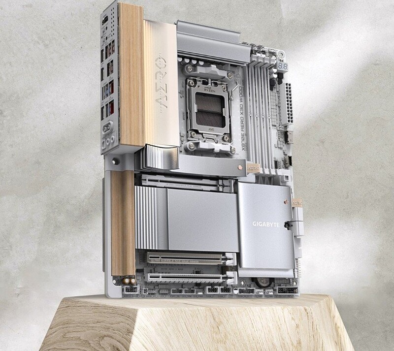 Материнська плата Gigabyte X870E Aero X Wood Socket AM5