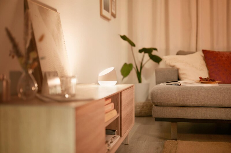 Настольная лампа WiZ Squire LED 9W 2200-6500K RGB Wi-Fi White (929002690301)