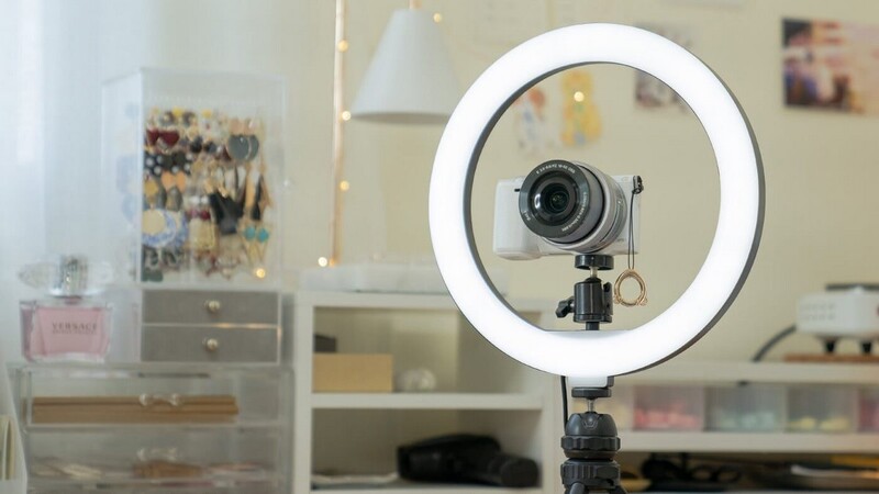 Кольцевая LED-лампа Streamplify Light 10 (SPIR-LZ10112.11)