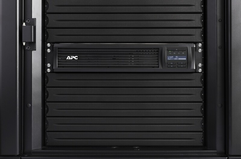 Джерело безперебійного живлення APC Smart-UPS 1000VA LCD (SMT1000RMI2UC)