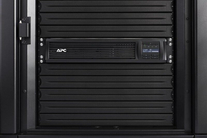 Джерело безперебійного живлення APC Smart-UPS 2200VA LCD (SMT2200RMI2UC)