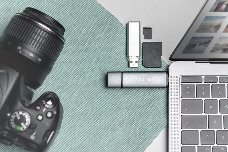 Картрідер Digitus 3-в-1 Silver (DA-70886)