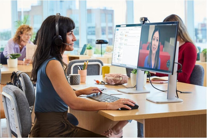 Мышь беспроводная HP 700 Rechargeable Black Wireless (AZ7B0AA)