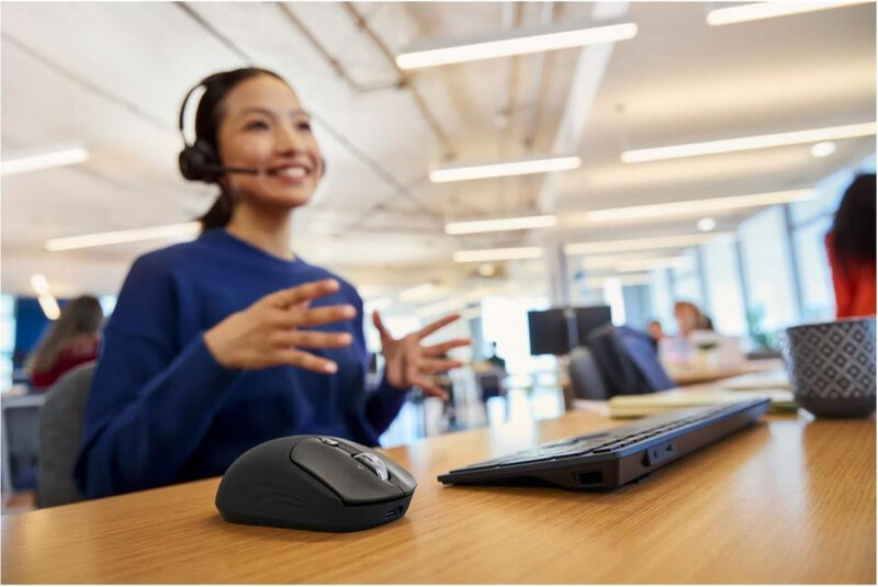 Мышь беспроводная HP 700 Rechargeable Black Wireless (AZ7B0AA)