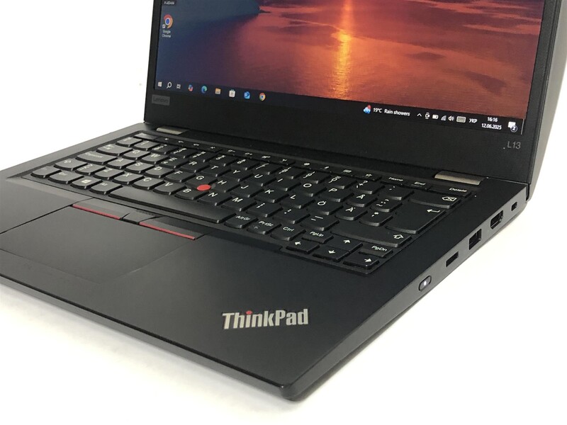 Ноутбук Lenovo ThinkPad L13 / 13.3" (1366х768) / i3-10110U / 4GB / 256GB SSD / Win10Pro - Б/у