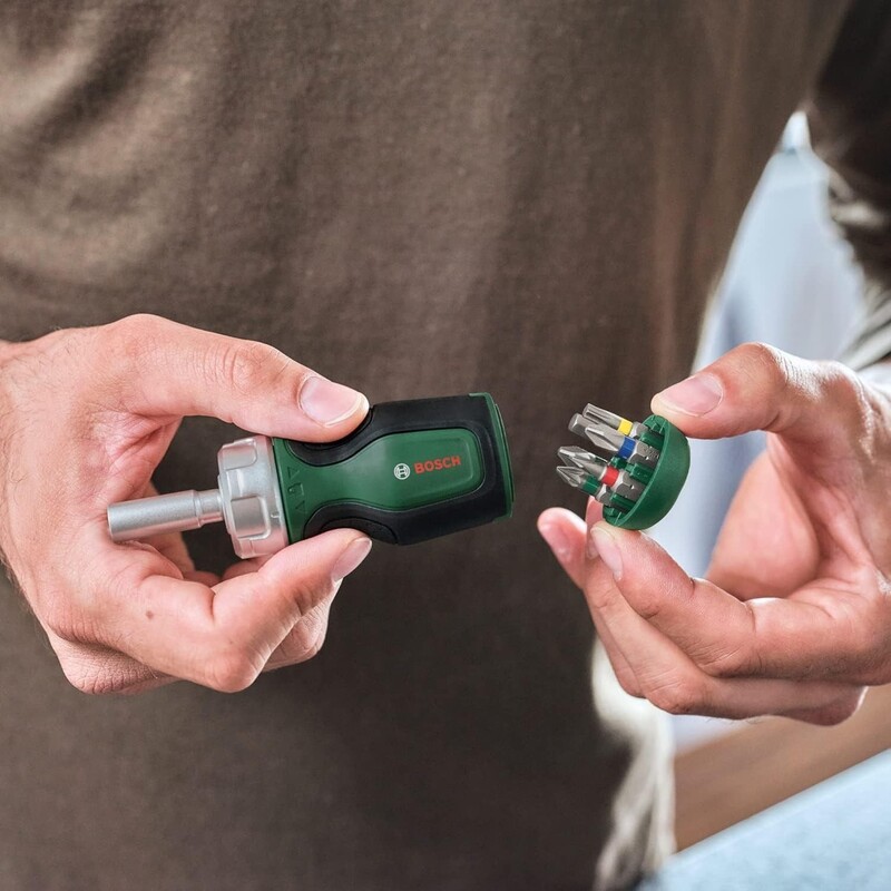 Викрутка Bosch з тріскачкою, 6 насадок PZ,PH,SL,TX,HEX, рукоятка TPR (1.600.A03.2UY)