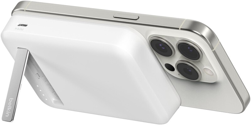 Универсальная мобильная батарея Belkin Power Bank Magnetic Qi2 8000mAh 20W White (BPD007BTWH)