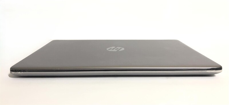 Ноутбук HP 250 G6 / 15.6" FullHD / i3-6006U / 8GB / 128GB SSD / Win10Pro - Б/в