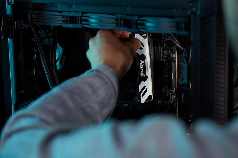 Модуль памяти DDR5 2x24GB/8400 Kingston Fury Renegade Silver (KF584CU40RSK2-48)