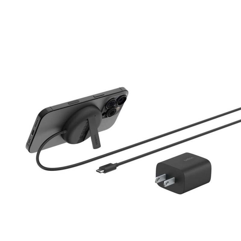 Беспроводное зарядное устройство Belkin UltraCharge Magnetic Kickstand 15W Black (WIA011HQBK)
