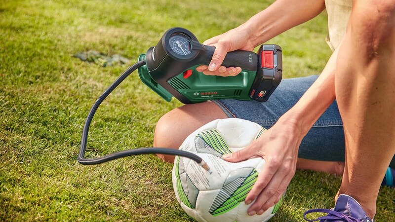 Автомобильный компрессор Bosch UniversalPump 18В (0.603.947.100) без АКБ и ЗУ