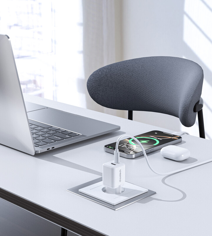 Сетевое зарядное устройство Choetech (USB-C+USB-A) White (PD5012-EU-WH)