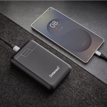 Универсальная мобильная батарея Intenso B10000 10000mAh, 12W, Black (7320530)