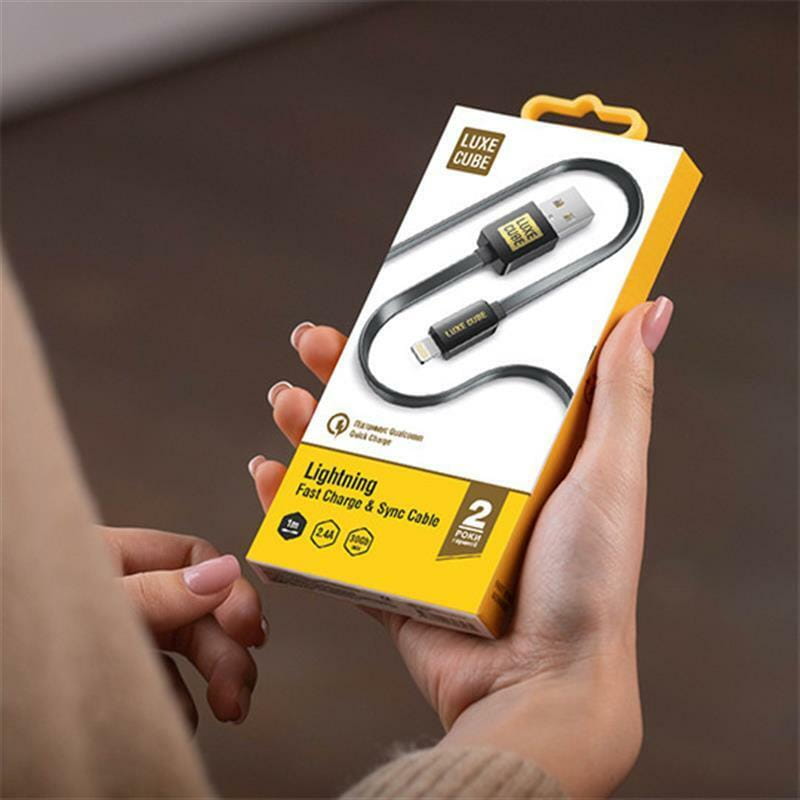 Кабель Luxe Cube Flat USB - Lightning (M/M),  1 м, черный (2231252964019)