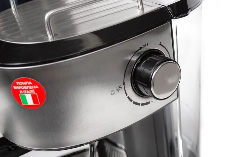 Кофеварка рожковая Holmer HCM-105