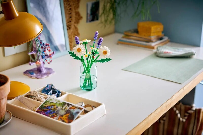 Конструктор LEGO Botanicals Ромашки (11508)