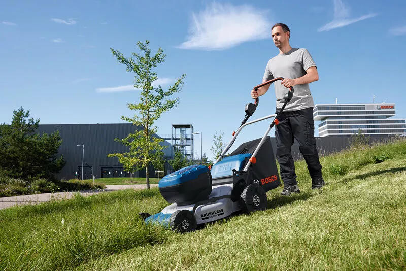 Газонокосилка Bosch Professional GRA 18V2-460 (0.600.8C8.000) без АКБ и ЗУ