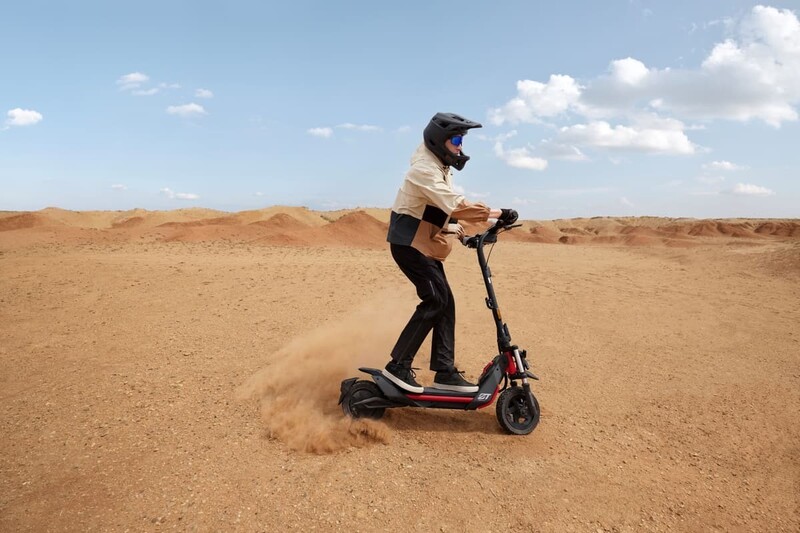 Електросамокат Segway Ninebot eKickScooter ZT3 Pro E (AA.05.18.01.0001)