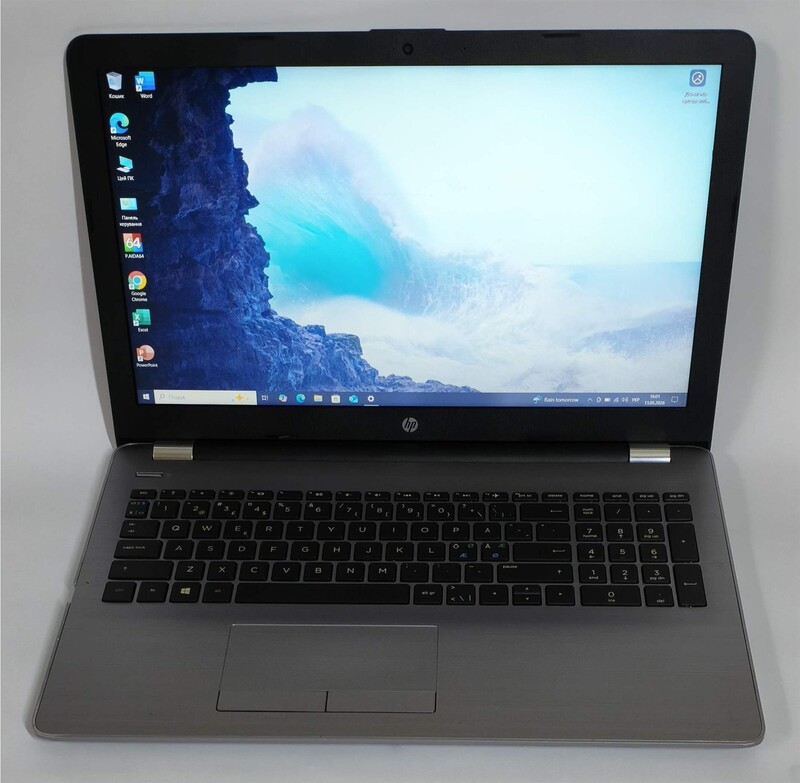 Ноутбук HP 250 G6 Silver / 15.6" FullHD / i5-7200U / 8GB / 256GB SSD / Win10Pro - Б/у