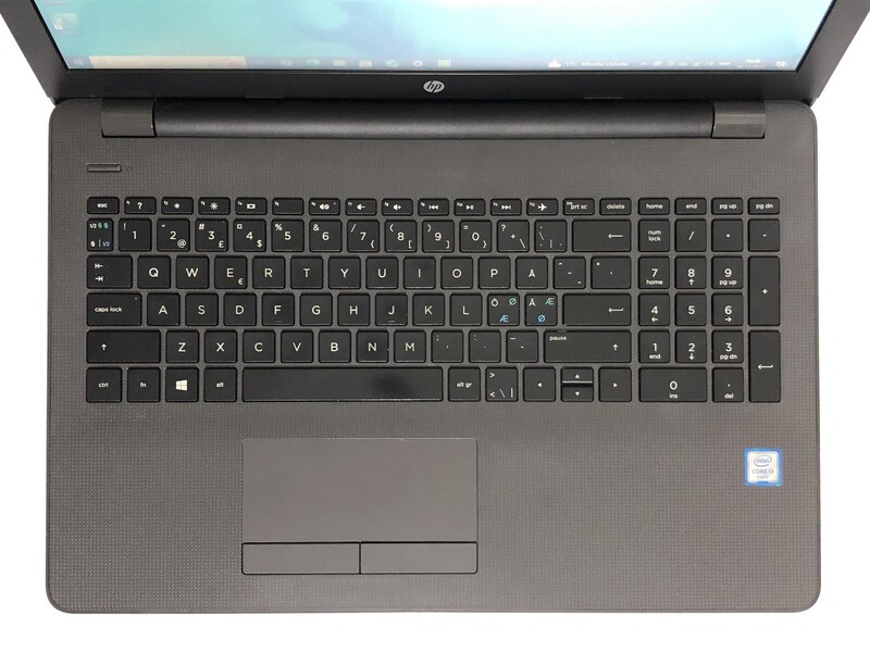 Ноутбук HP 250 G6 Grey / 15.6" (1366x768) / i3-7020U / 8GB / 128GB SSD / Win10Pro - Б/у