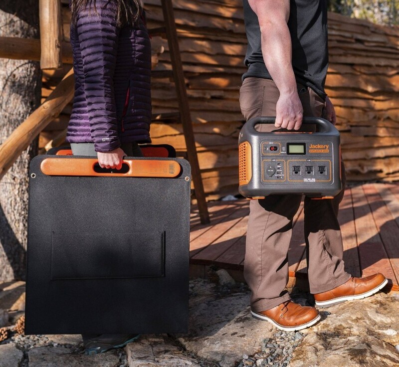 Портативная солнечная панель Jackery SolarSaga 100W (21-0002-000059)