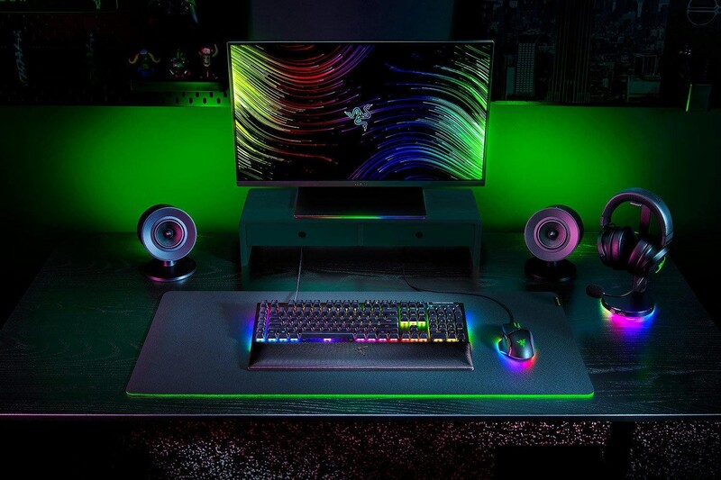 Клавиатура Razer BlackWidow V4 Pro Yellow Switch (RZ03-04681800-R3M1)
