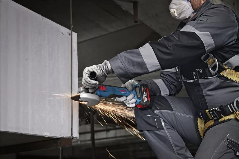 Шліфмашина Bosch Professional GWS 18V-8 (0.601.9N9.000) без АКБ та ЗП
