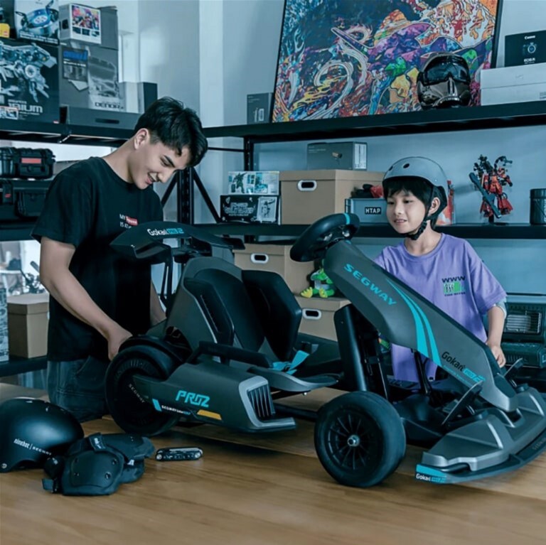 Електросамокат Ninebot GoKart PRO 2 (AA.04.04.01.0004)