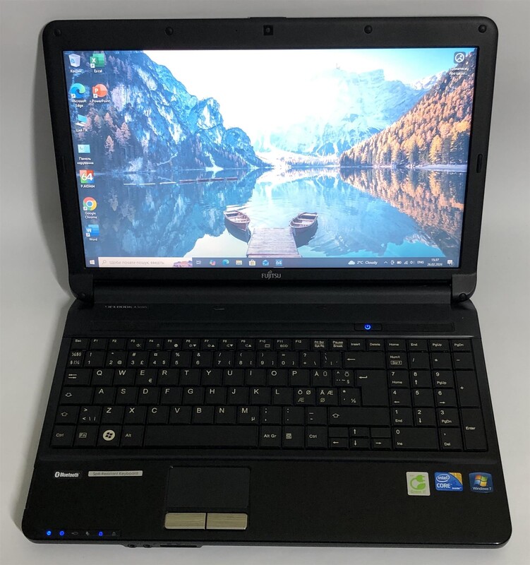 Ноутбук Fujitsu Lifebook AH530 / 15.6" (1366х768) / i5-450M / 8GB / 250GB HDD / Win10Pro - Б/у