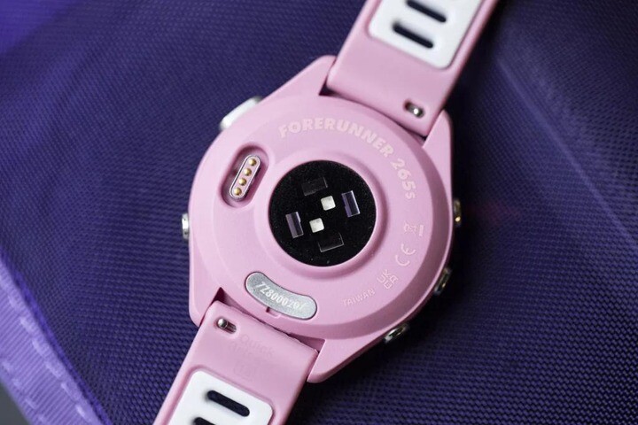 Смарт-часы Garmin Forerunner 265S Black Bezel with Light Pink Case and Light Pink/Whitestone Silicone Band (010-02810-15)