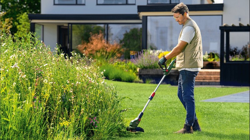 Тример Bosch UniversalGrassCut 18V-26-500 (0.600.8C1.F00)