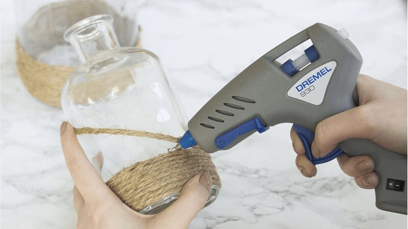 Клеевой пистолет Dremel GlueGun 930 (F.013.093.0JA)