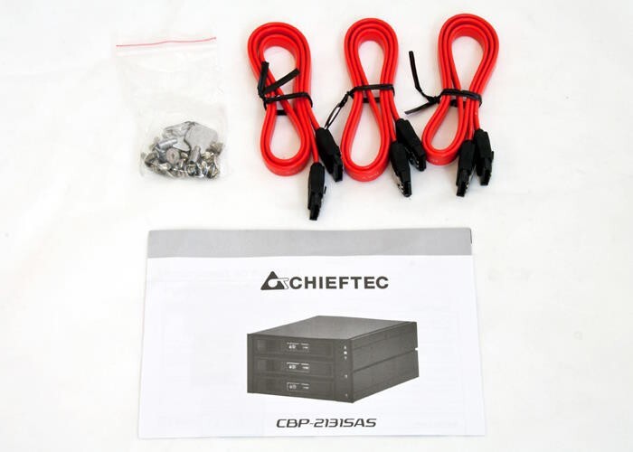 Бэкплейн Chieftec Hot-Swap Aluminium 2x5.25"/3x3.5" SATA (CBP-2131SAS)