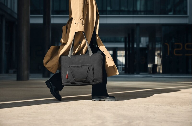 Сумка для ноутбука Wenger Motion Deluxe Tote 15.6" Black (612543)