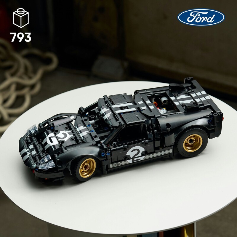 Конструктор LEGO Technic Автомобиль для гонки Ford GT40 MKII 1966 года (42223)