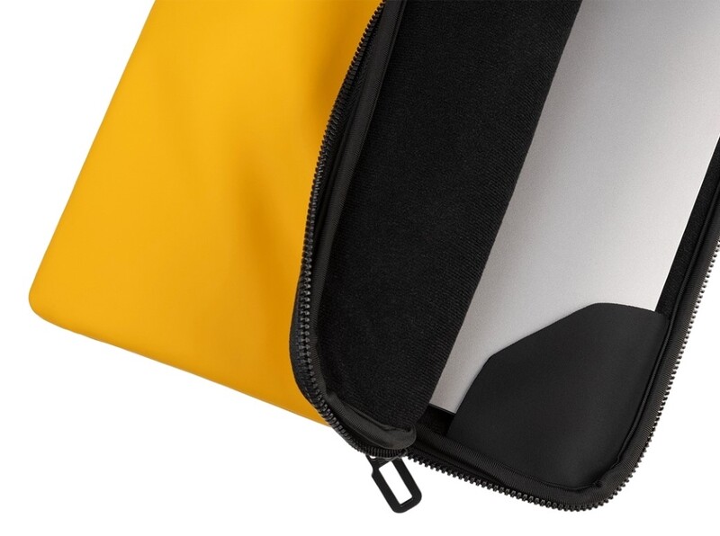 Чехол для ноутбука Tucano Gommo MB Pro 16" Yellow (BFGOM1516-Y)
