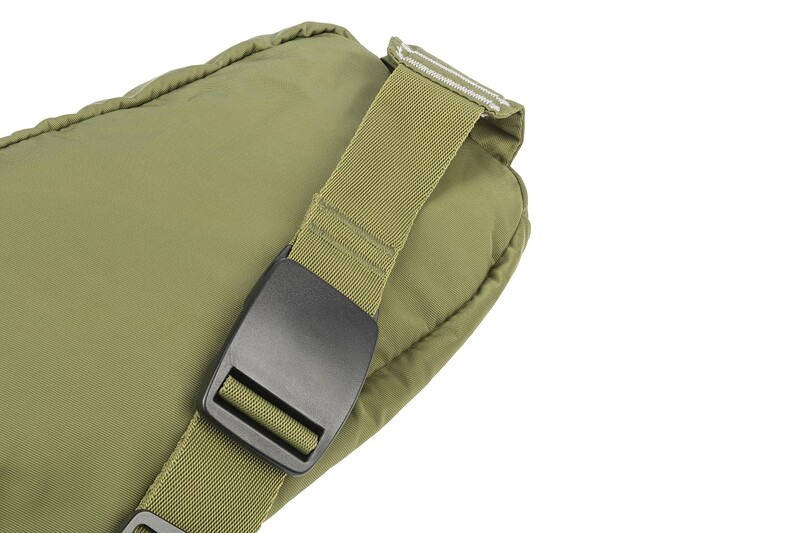 Сумка через плечо Tucano Let Me Out Crossbody Green (BLMOCB-VM)