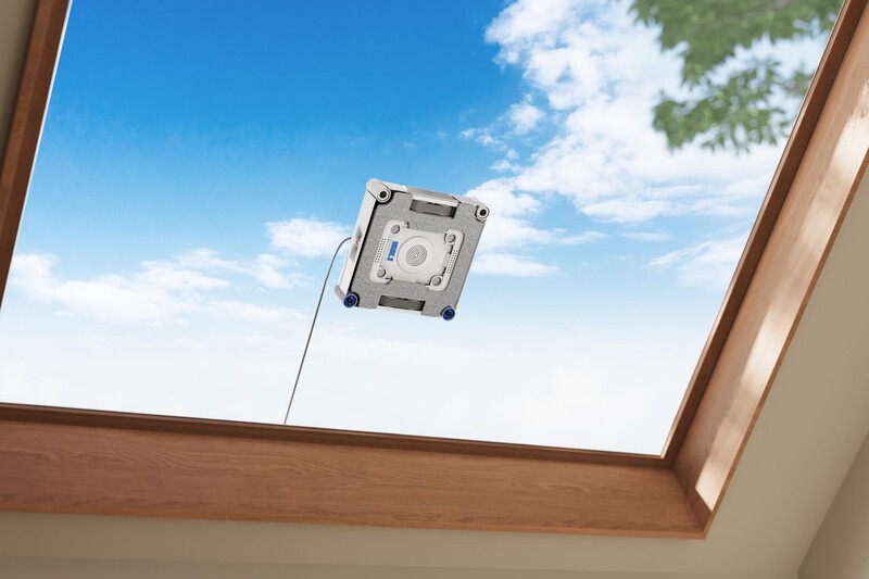 Робот для миття вікон Ecovacs Winbot W3 Omni (WG858-07)