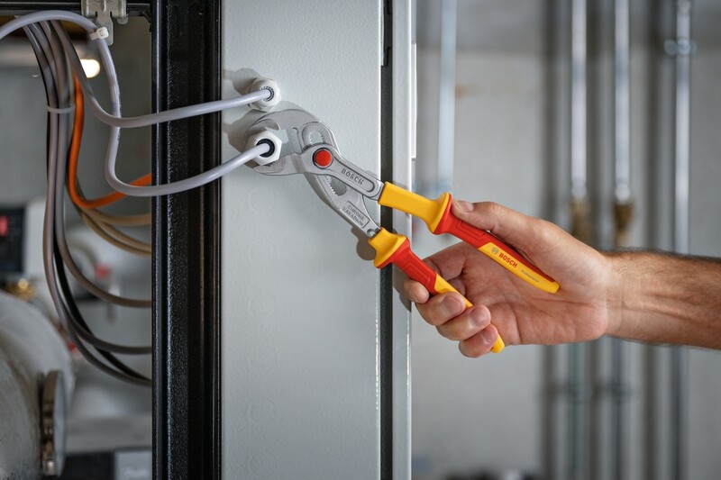 Набiр Bosch Professional, VDE (1.600.A02.NG4)